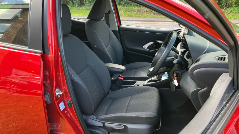 Toyota Yaris 1.5 Hybrid Icon 5dr CVT Hybrid Hatchback
